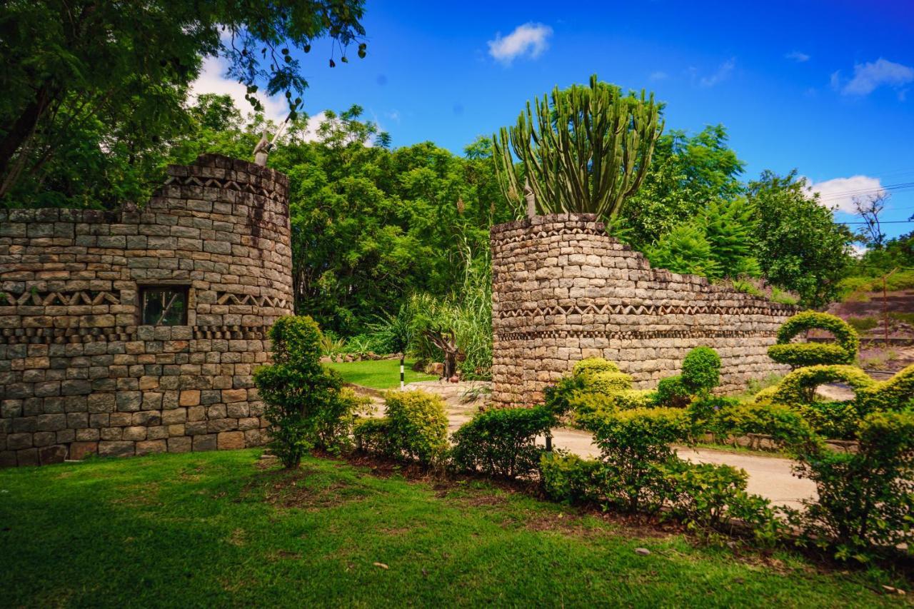 Great Zimbabwe Hotel Nyanda 外观 照片